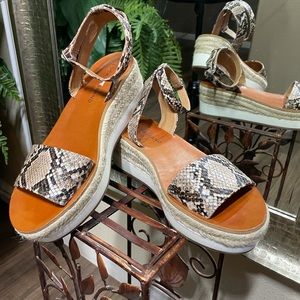 Lucky brand women wedges